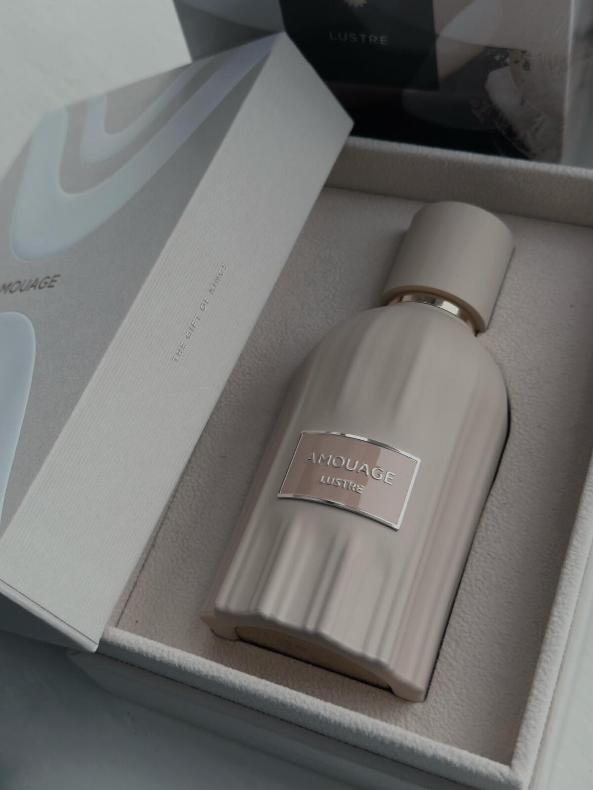 Amouage Lustre Parfüm 100ml Lü - Perfume Fragrance Families incelemesi ve fiyatı